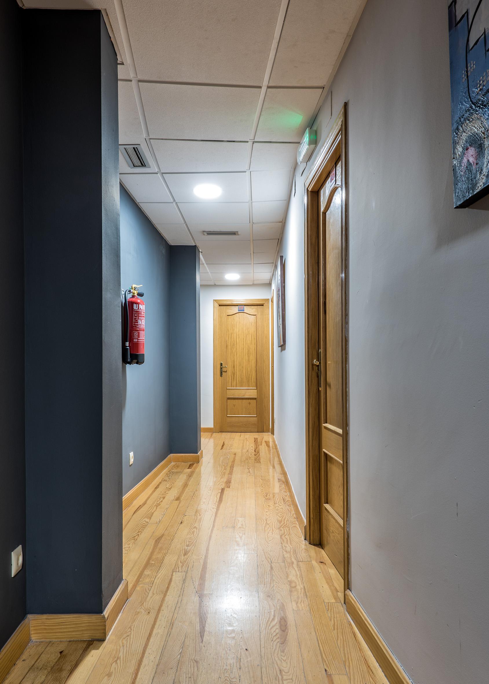Kubik Hotel Caces Екстериор снимка