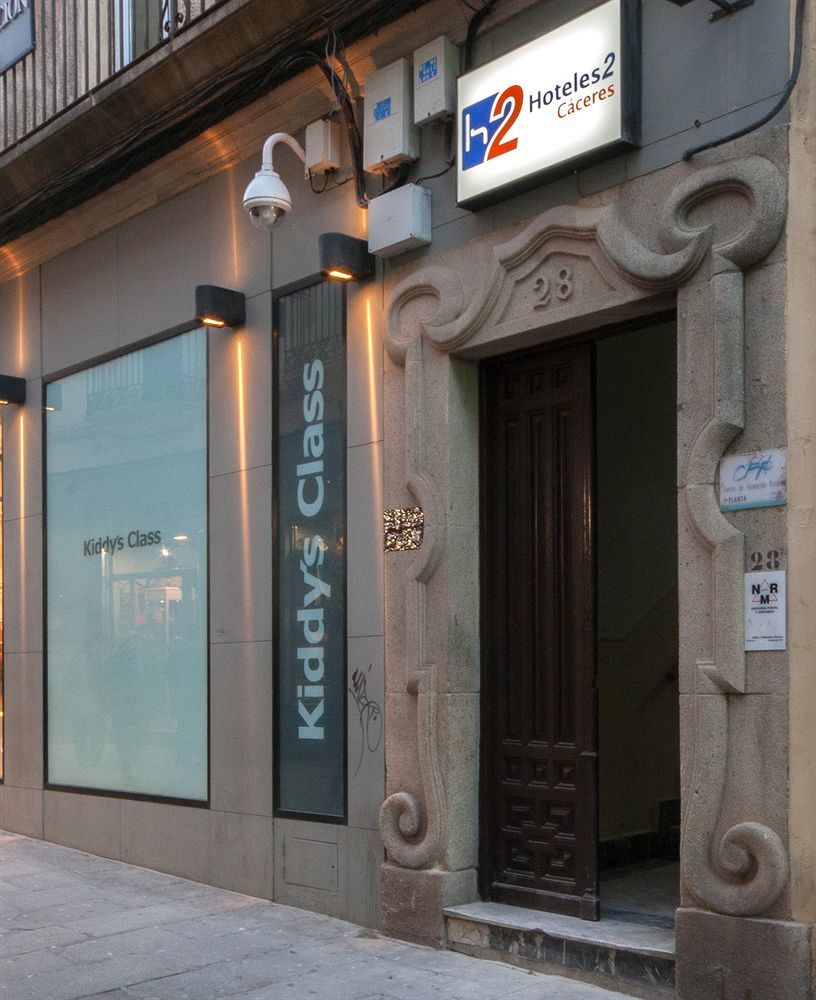 Kubik Hotel Caces Екстериор снимка